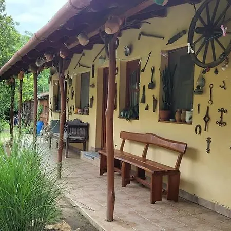 Casa di campagna Madarfeszek Vendeghaz *